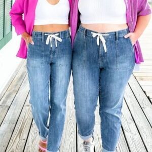 Judy Blue  Medium Wash Pull On Joggers